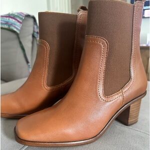 Brand new in box Patina Vero Leather ankle boot womens 7.5